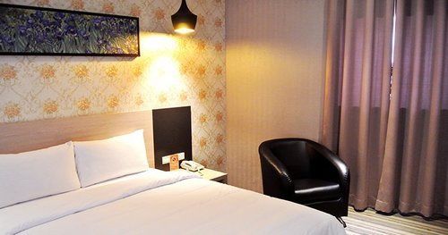 โอ เฮาส์ โฮเต็ล Hotel เกาสง ภายนอก รูปภาพ
